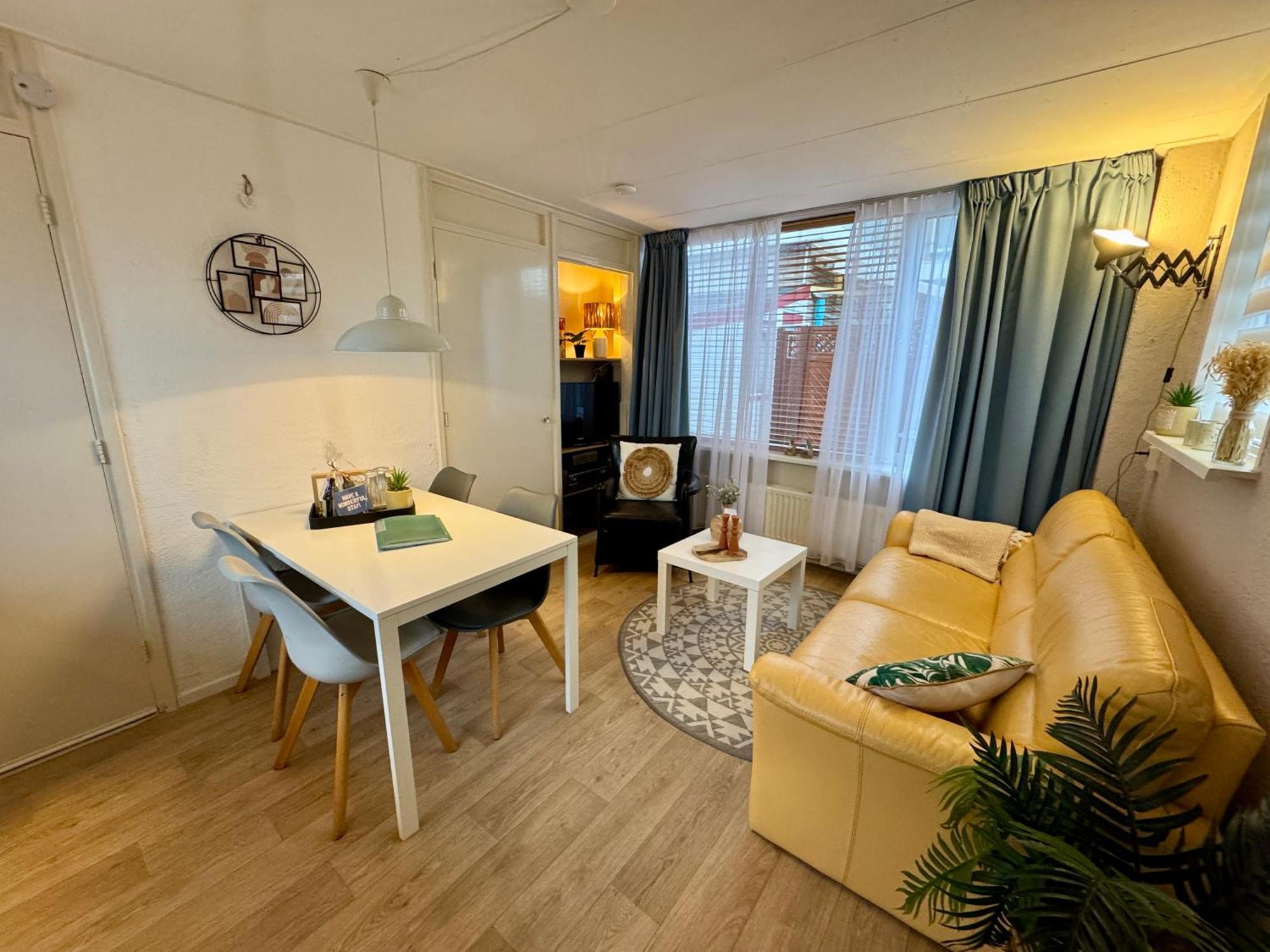 Zon, Zee & Zo - Comfortabel Vakantiehuis Op Loopafstand Strand & Centrum Egmond aan Zee Exterior photo
